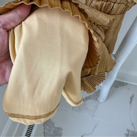 fab'rik Gold Sleeveless Ruffled Mini Dress Size Small - Picture 8 of 11